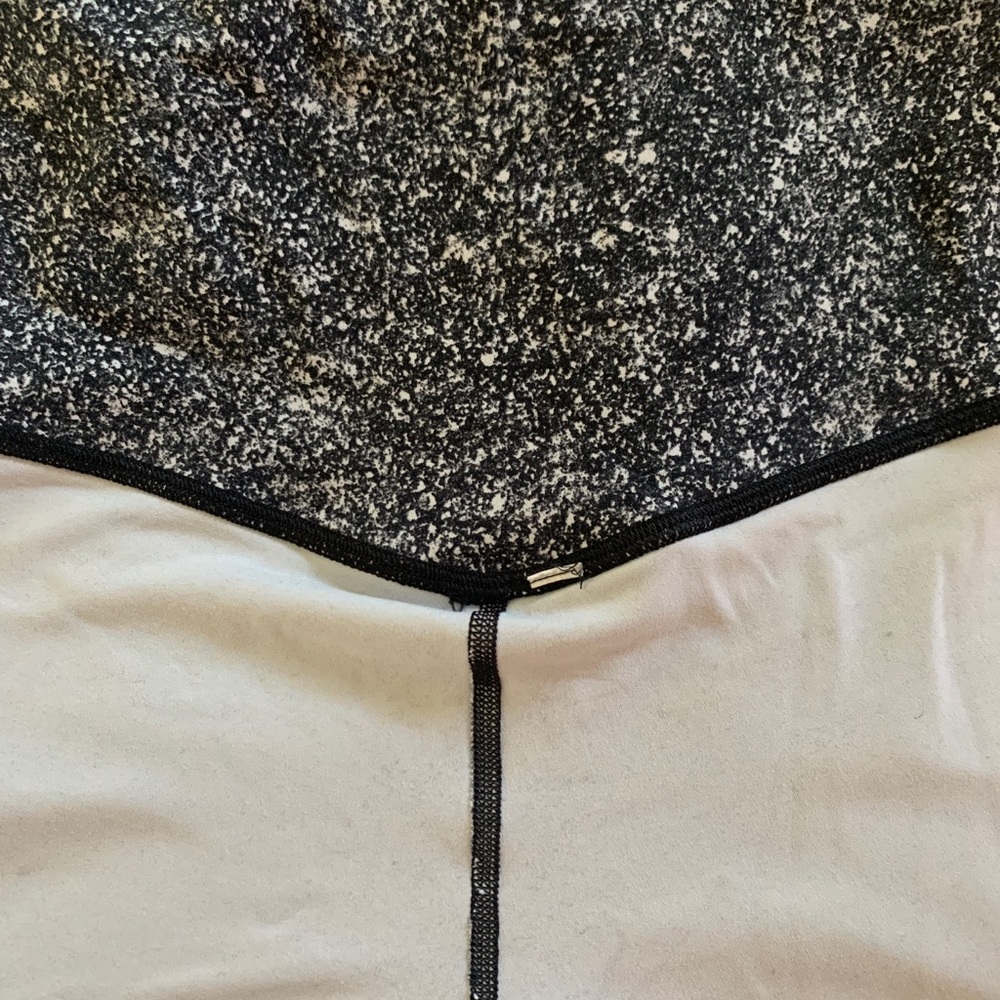 Lululemon Align Luminescence Splatter Size 2 - image 7